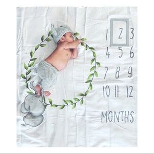 Baby hand crochet elephant hat and baby cover. 🐘